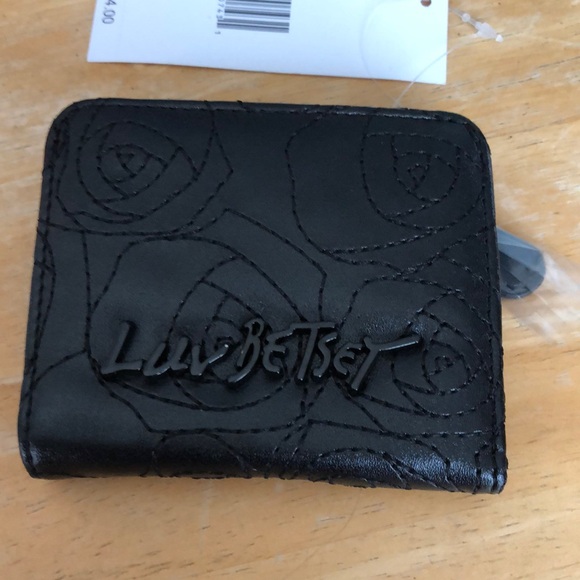 Betsey Johnson Luv Betsey Snap Card Wallet Black Tonal Stitched Rose Pattern NWT - Picture 16 of 16